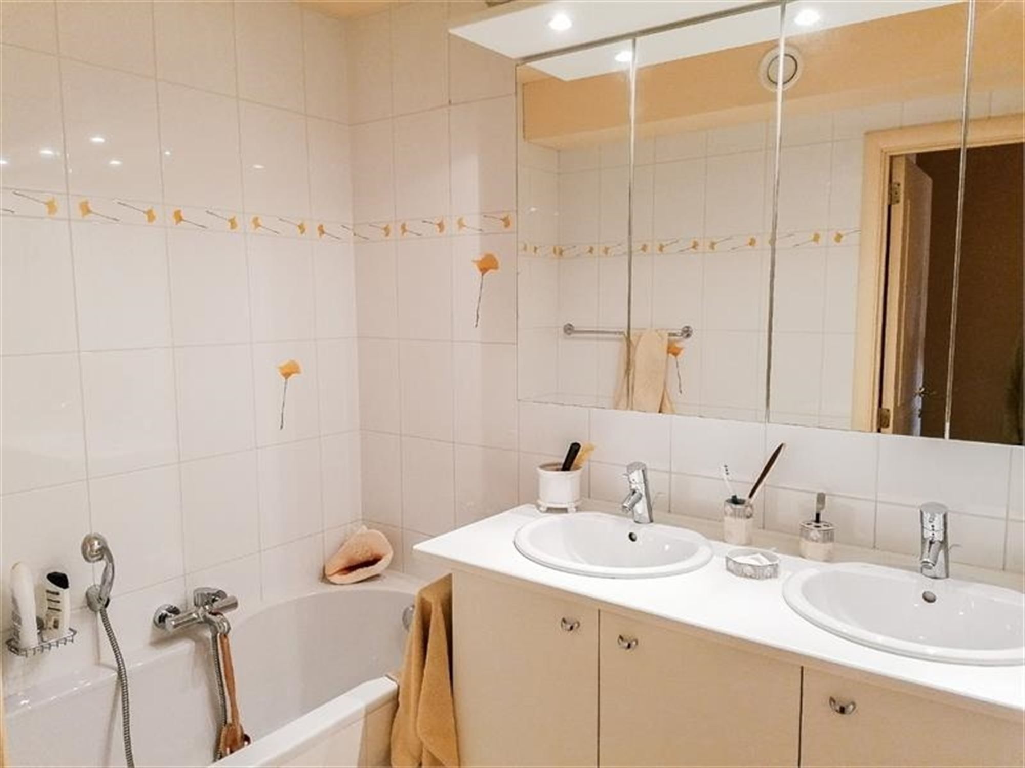 Schitterend tuinappartement met garage! foto 11