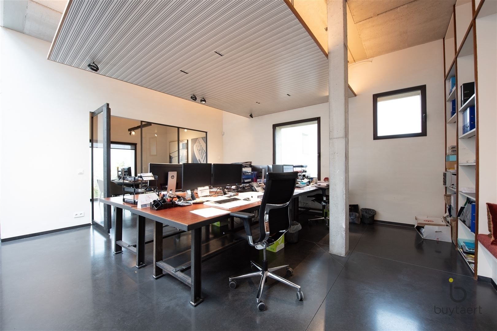 RUIM EN LICHTRIJK WONEN OP DE BOVENSTE VERDIEPING OP DE KANAALSITE VAN AXEL VERVOORDT foto 16