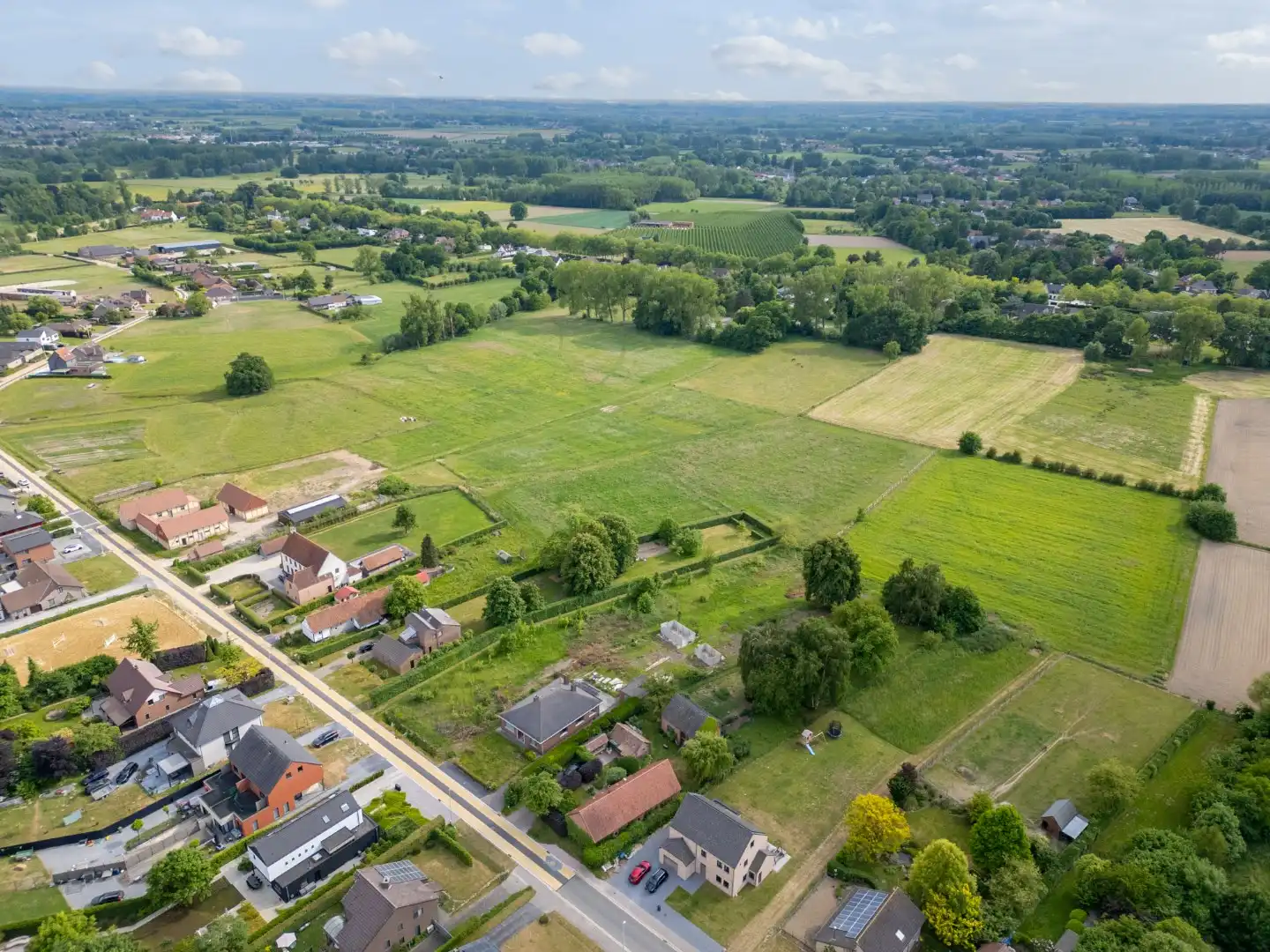 UNIEKE VIERKANTSHOEVE met paardenstallen op 7,34 hectare met vergunning voor zwembad en poolhouse foto 37