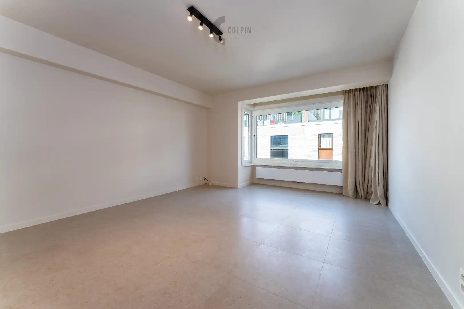 Smaakvol en instapklaar 2 slaapkamerappartement met zijdelings zeezicht foto 3