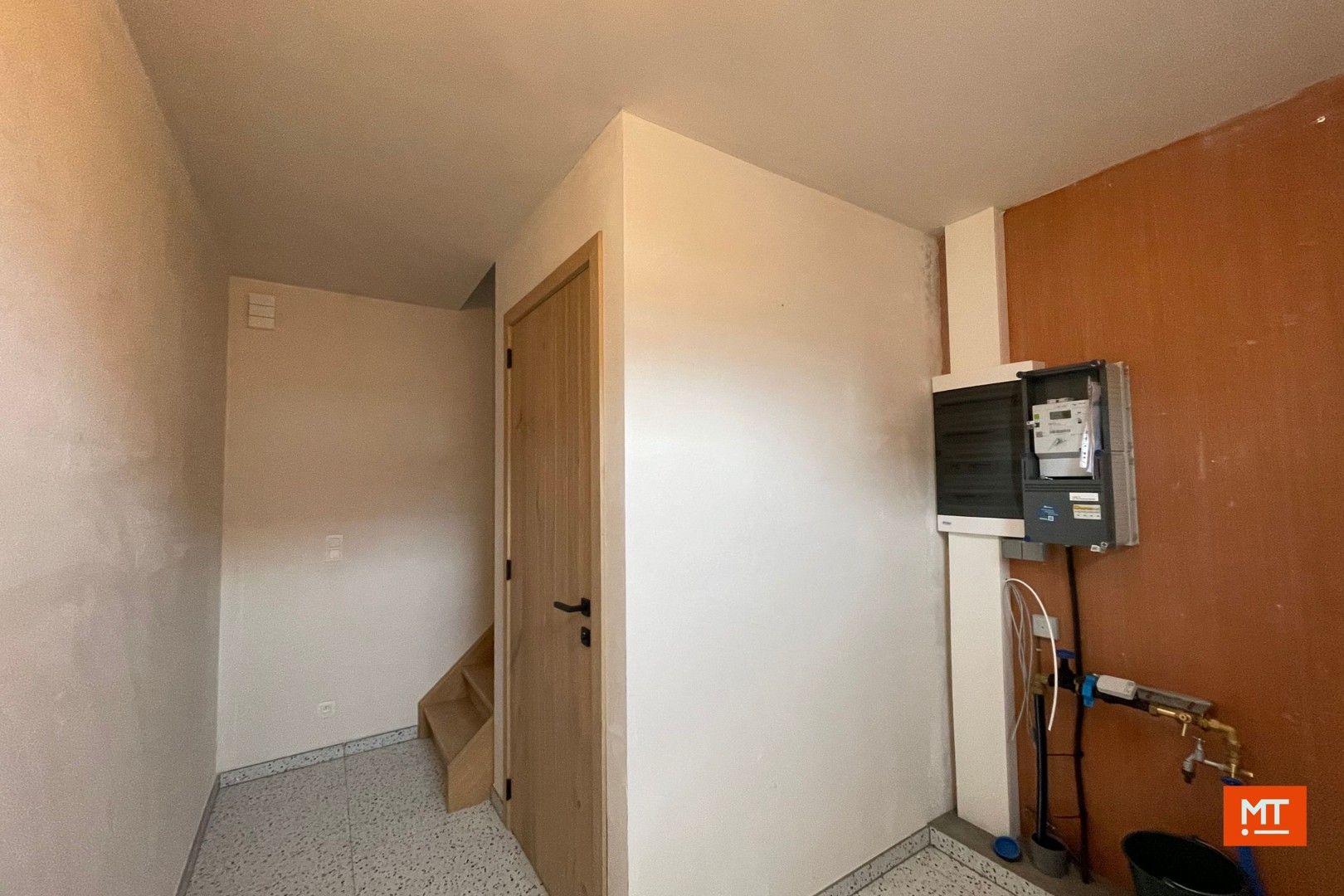 Rijwoning te huur met 3 slaapkamers en carport foto 5