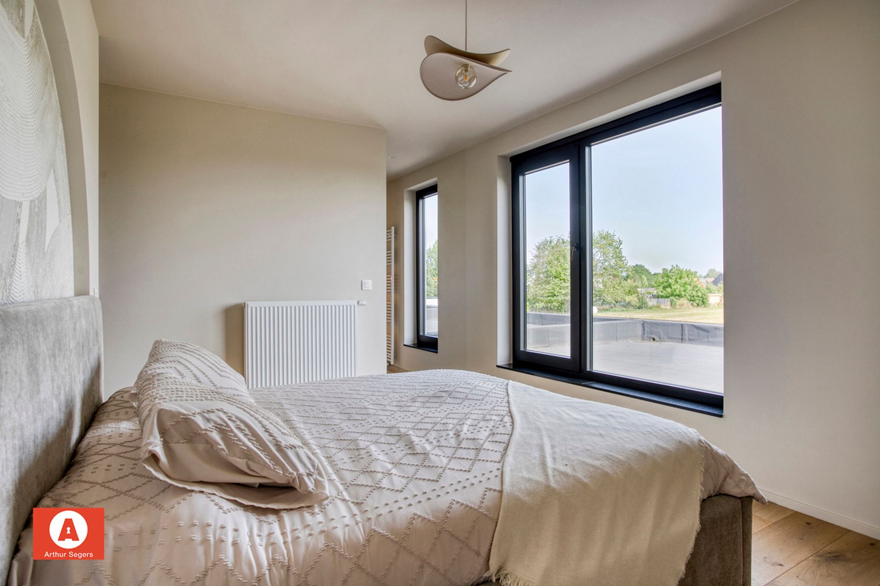 Zeldzame en energiezuinige designparel in Japandi-stijl foto 21