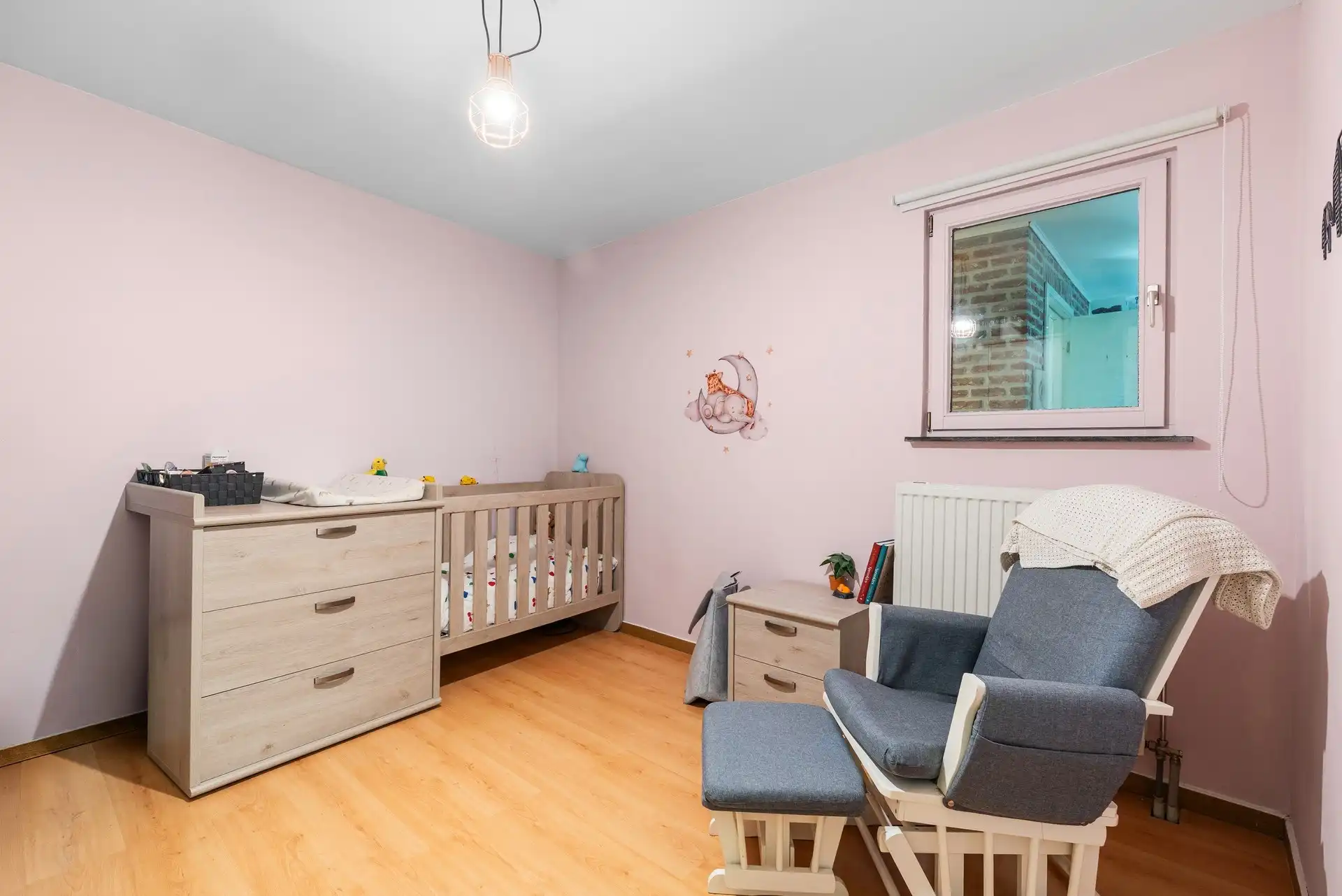 Charmante instapklare starterswoning met 3 slaapkamers, vlak bij Recreatiedomein De Schorre.  foto 11