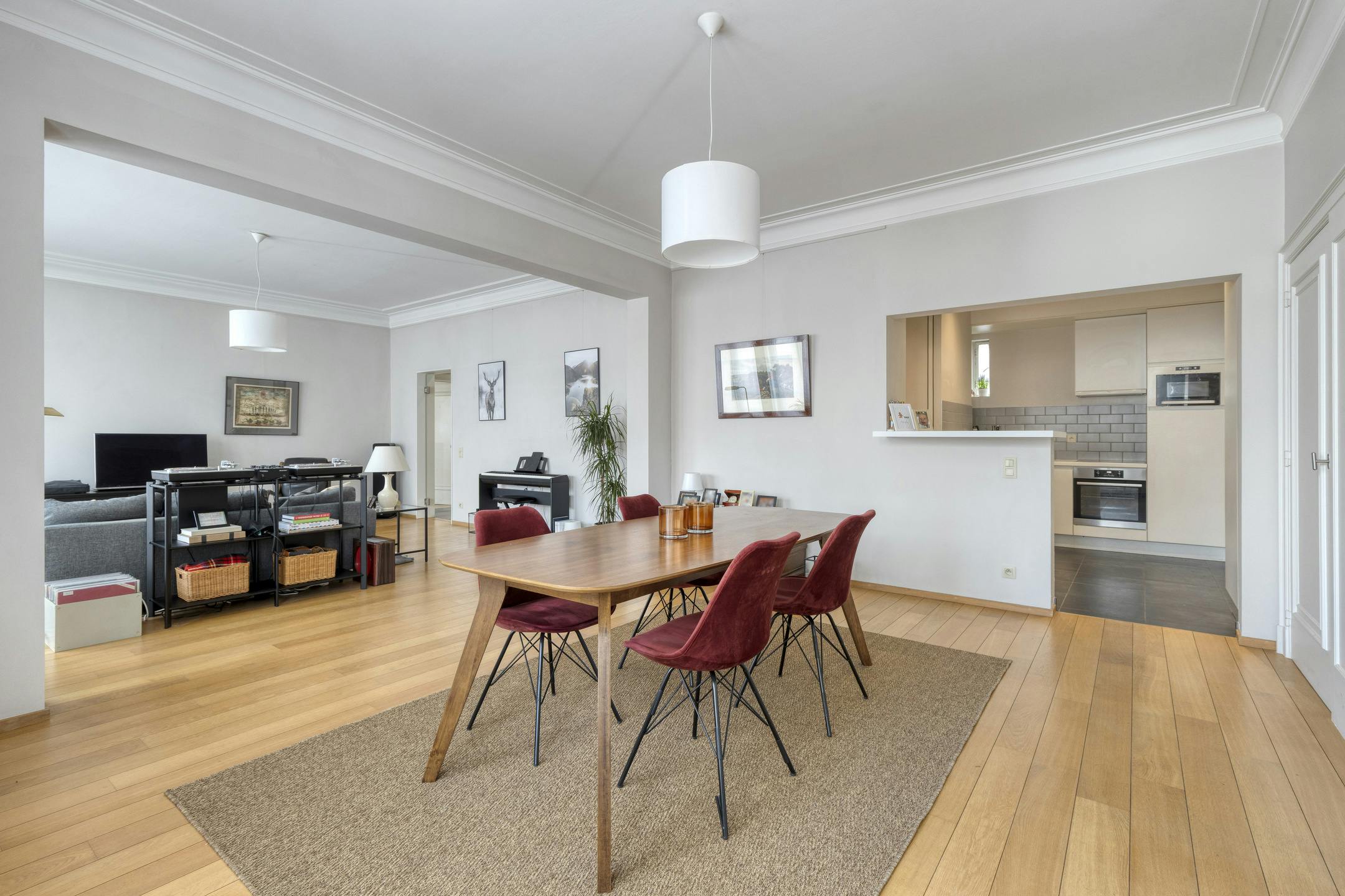 Patrimoniumvennootschap met handelspand en 2 appartementen foto 13