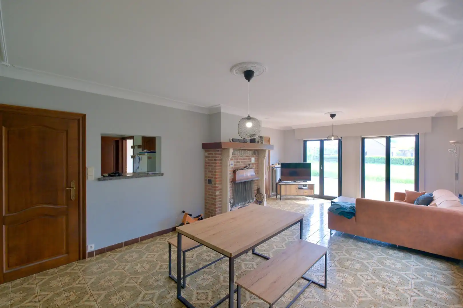 Rustig gelegen woning met 4 slpks en garage op perceel van 585 m²! foto 5