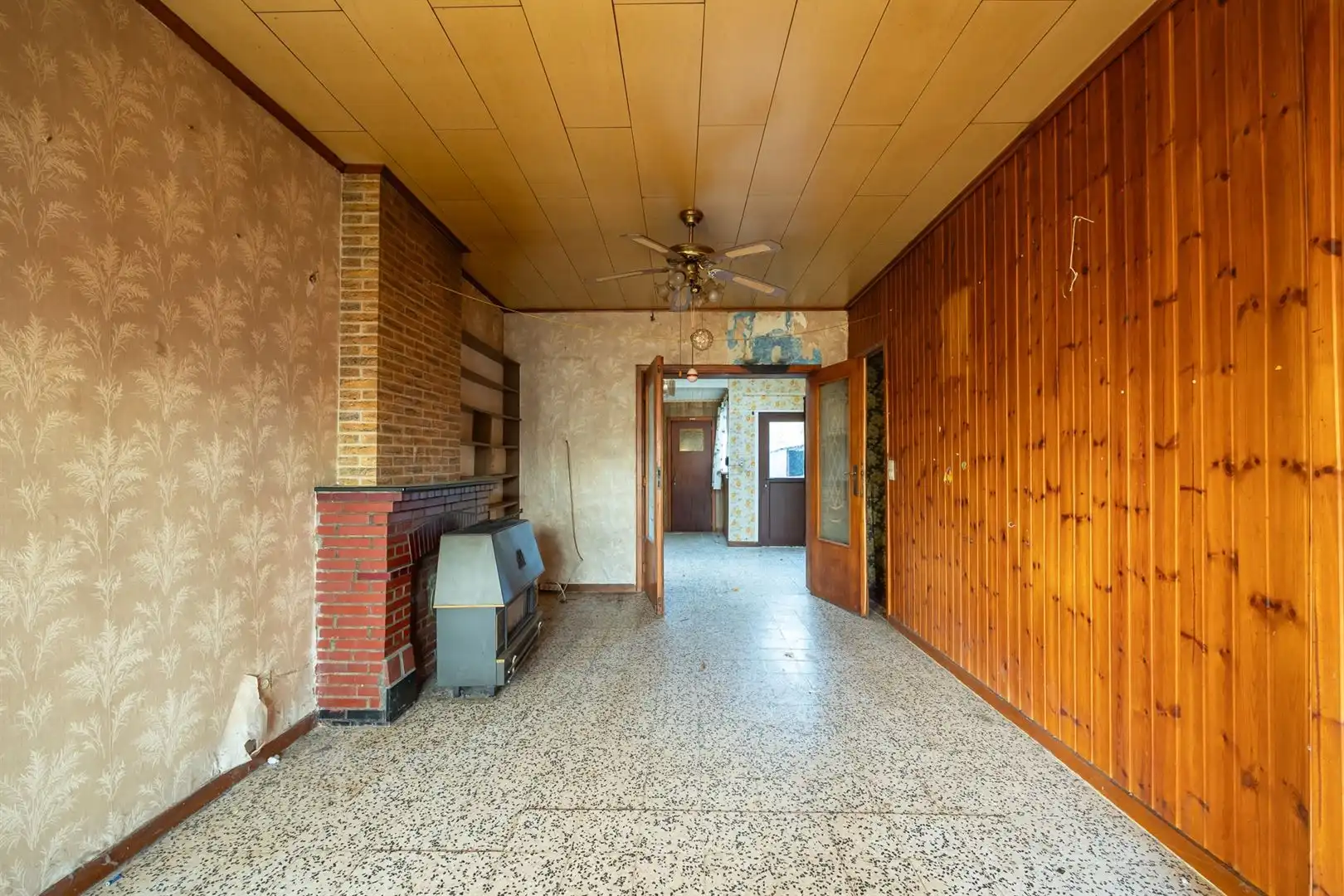 Te renoveren hoekwoning met uitbreidingspotentie foto 5