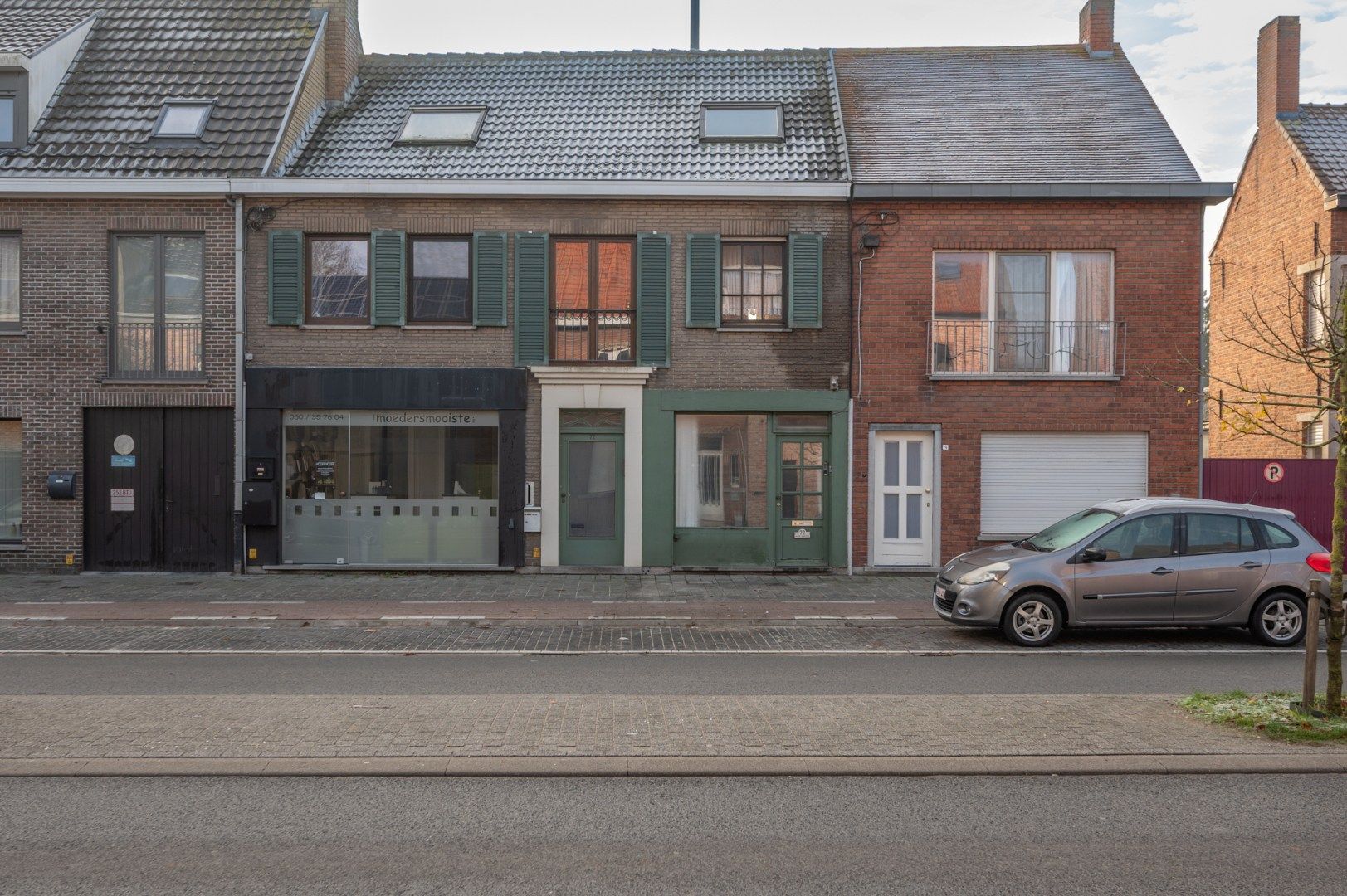 Gelijkvloerse woonst met grote tuin en garage te Sijsele. foto 15