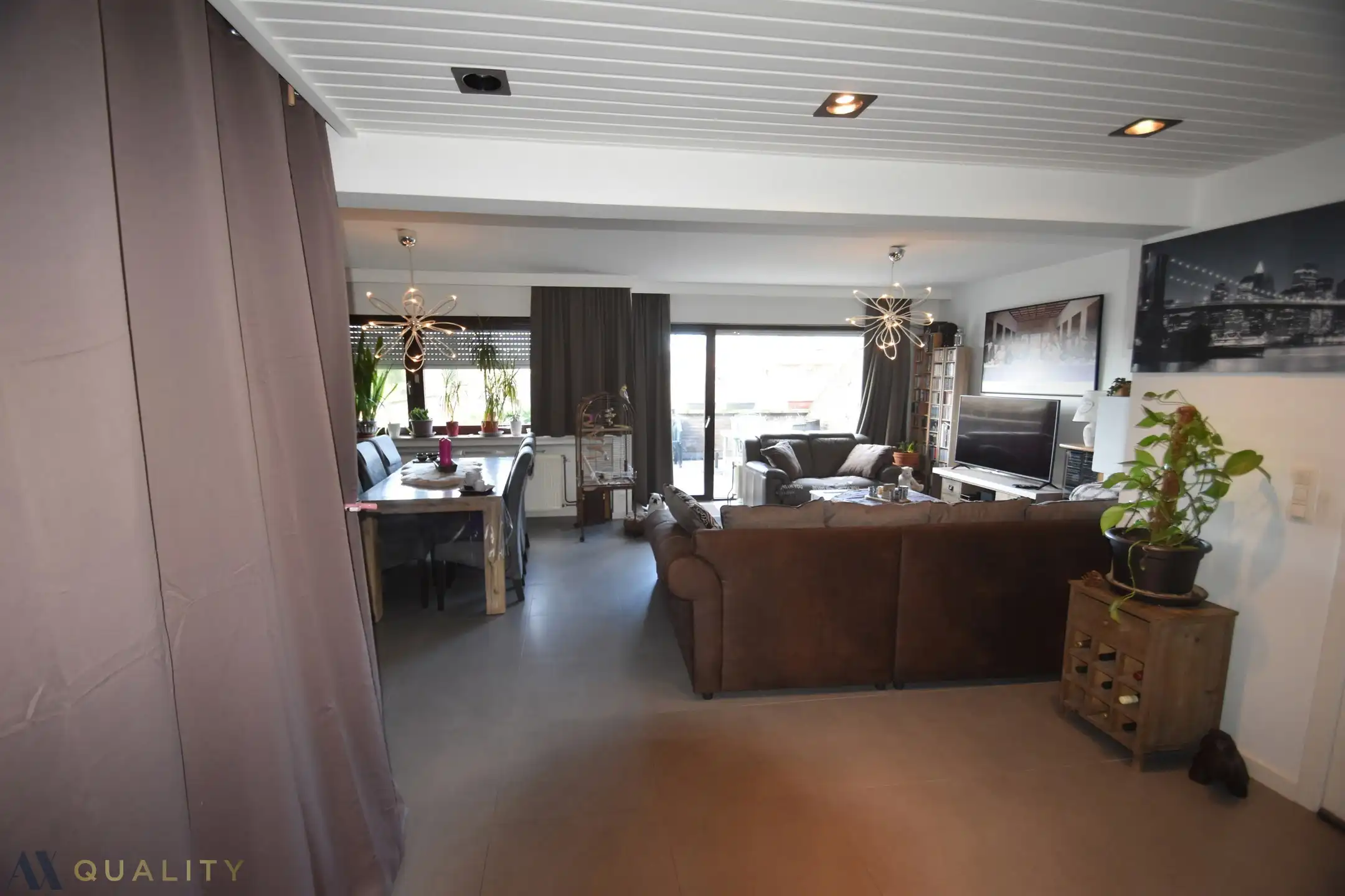 Ruim 3-slpk. duplex-appartement met garage, groot, zonnig terras en ruime bergzolder foto 10