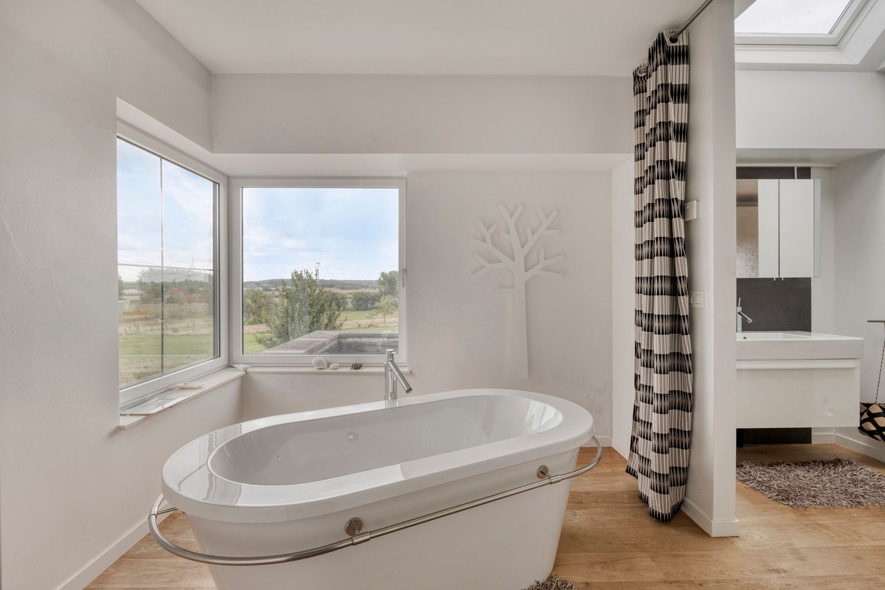 Landelijk gelegen villa met 5 slaapkamers foto 14