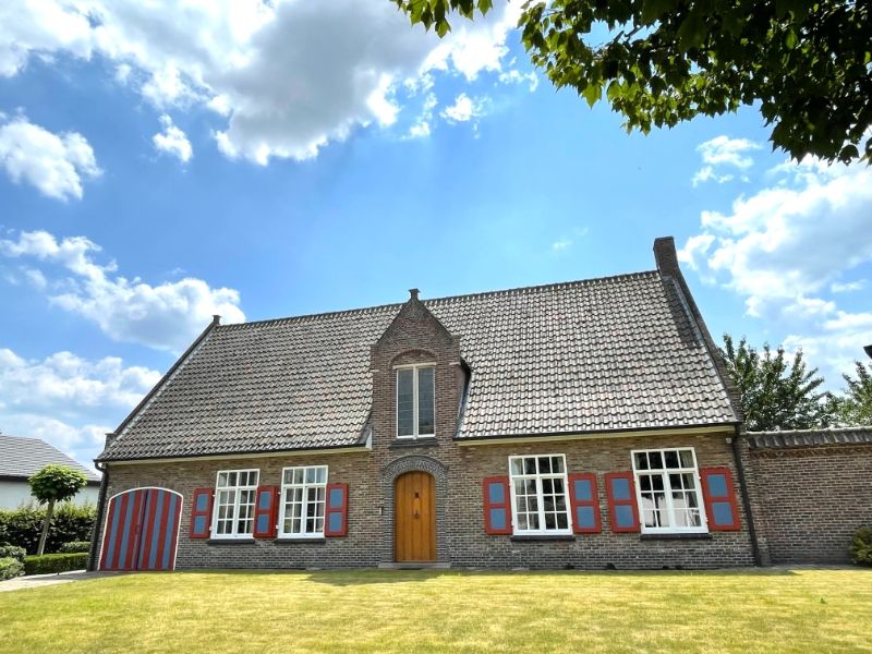 Landhuis te huur met unieke vergezichten foto {{pictureIndex}}