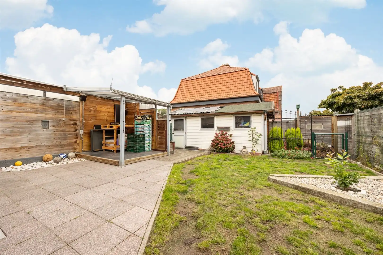 Halfopen woning met tuin en uitbreidingsmogelijkheid foto 15