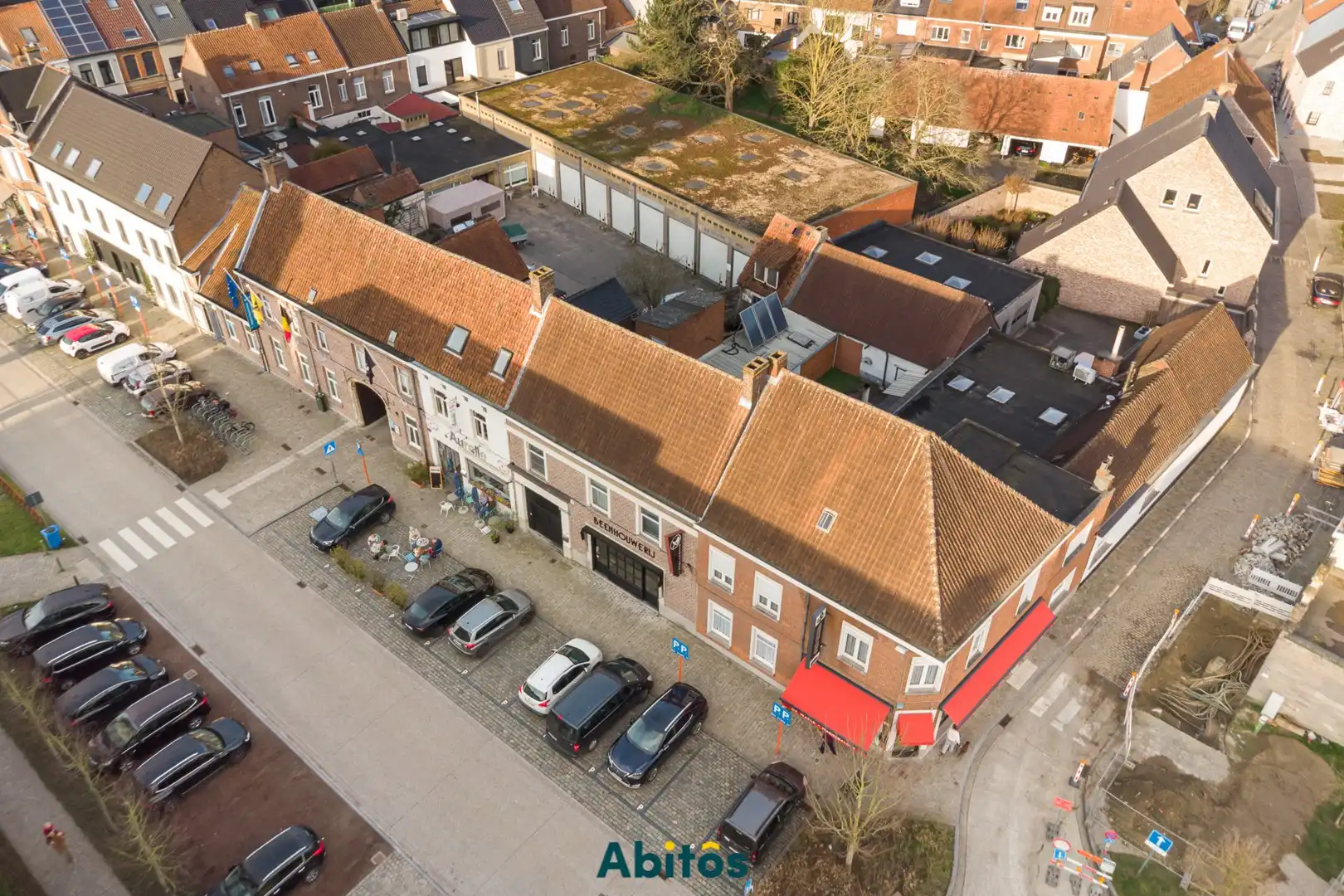 Handelspand op absolute topligging in het centrum van Drongen foto 18