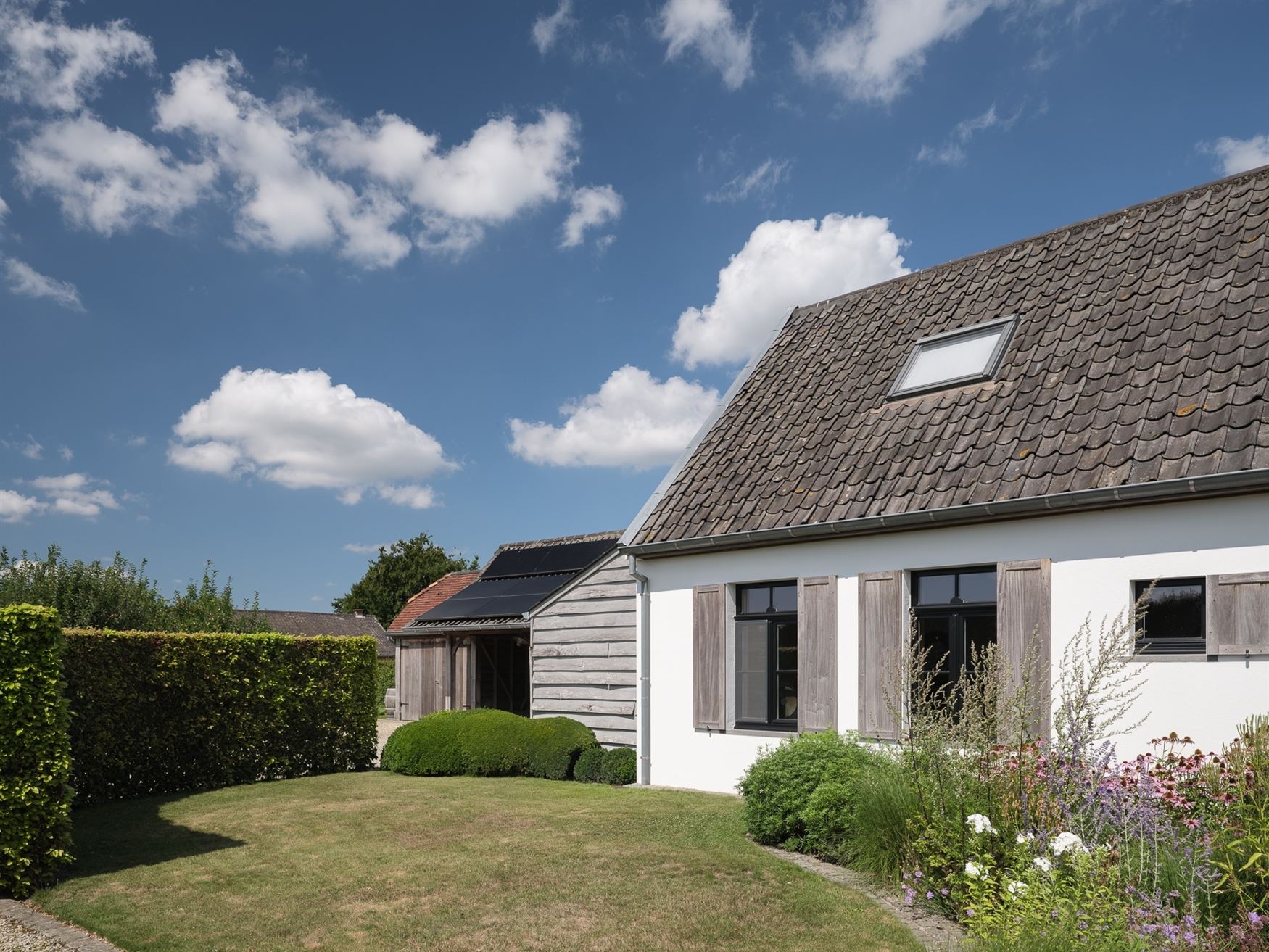 Karaktervolle hoeve met stijl en privacy foto 7