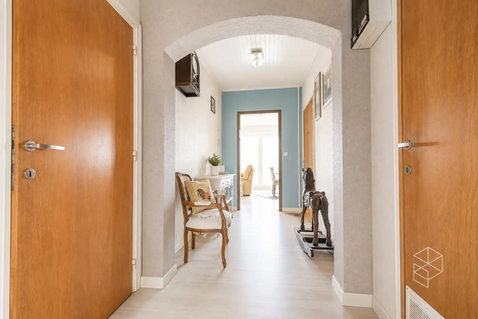 Ruim appartement op topligging nabij zee en duinen foto 11
