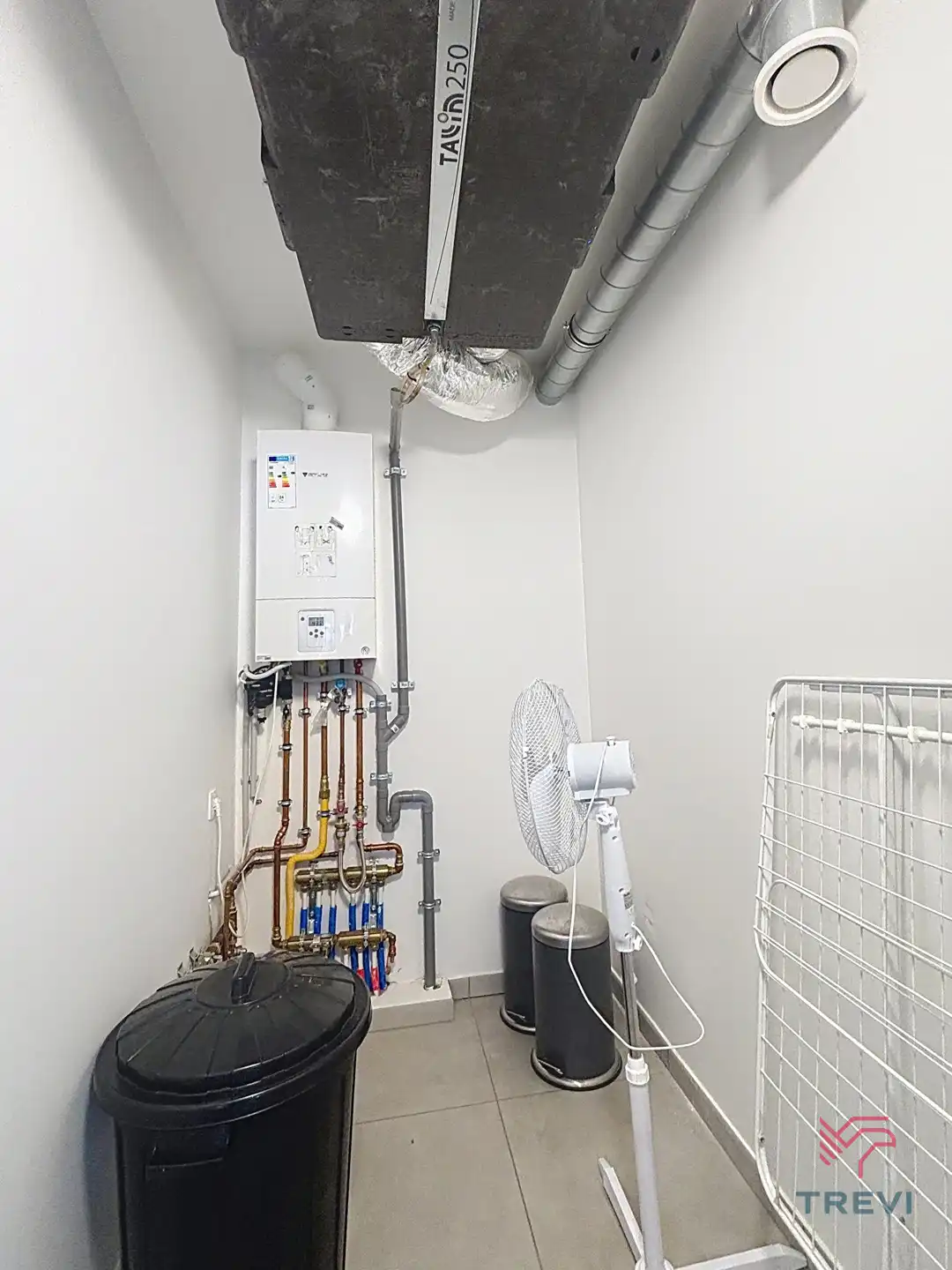 Mooie 2-slaapkamer ONMEUBILEERD appartement foto 4