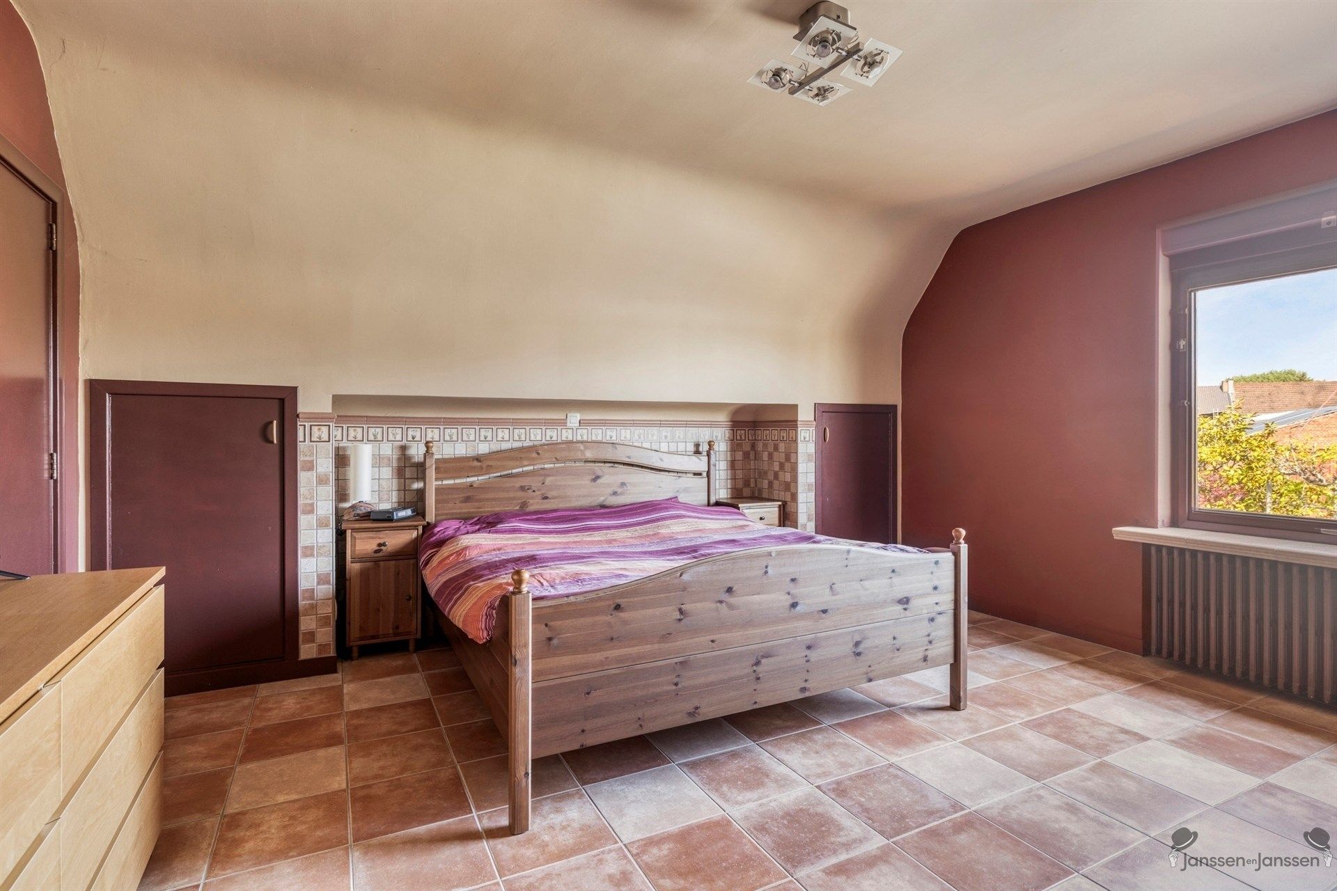 meergezinswoning met 9 slaapkamers, instapklaar foto 21