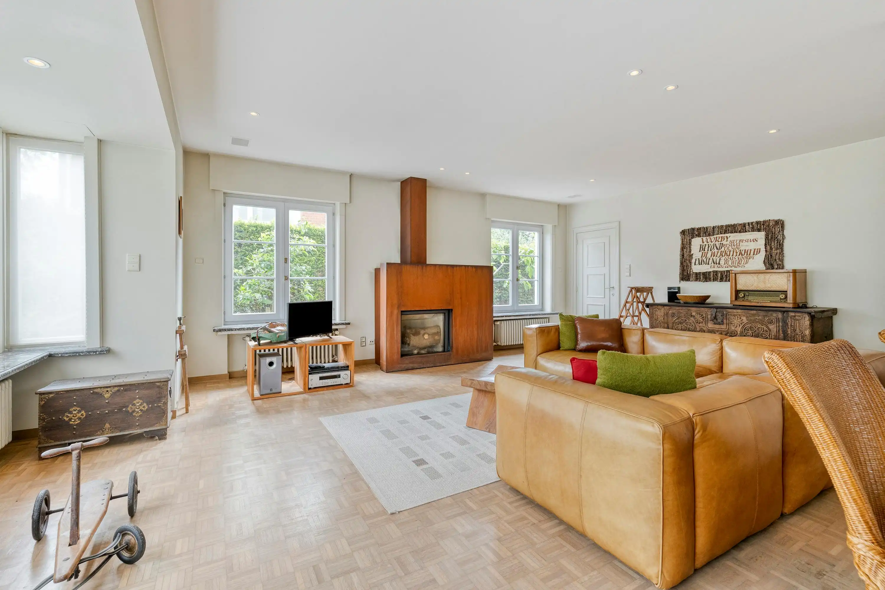 Villa te koop in Roeselare met ruim bijgebouw op 832 m² foto 7