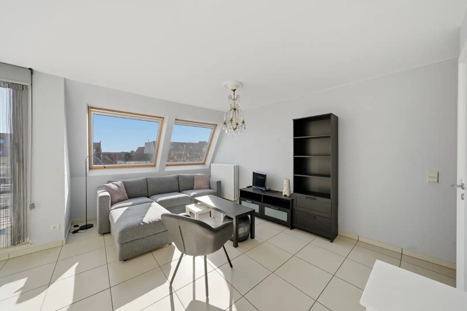 Instapklaar duplexappartement met open zicht en terras in Bredene foto 3