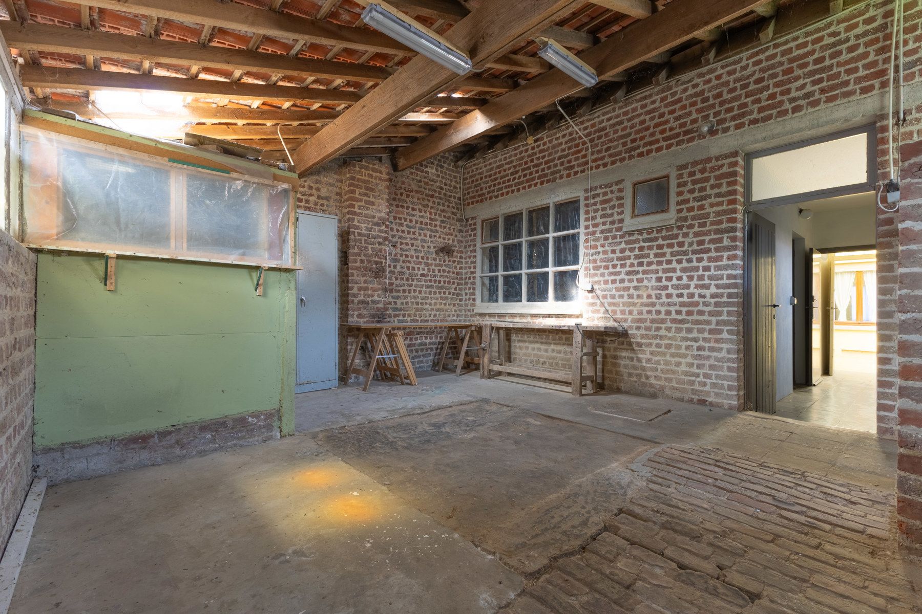 Gunstig gelegen woning met garage en grote tuin foto 10
