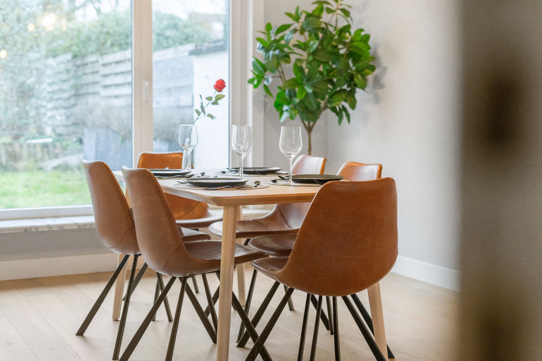 Instapklare woning met 3 slpk, garage en tuin op 256 m²  foto 5