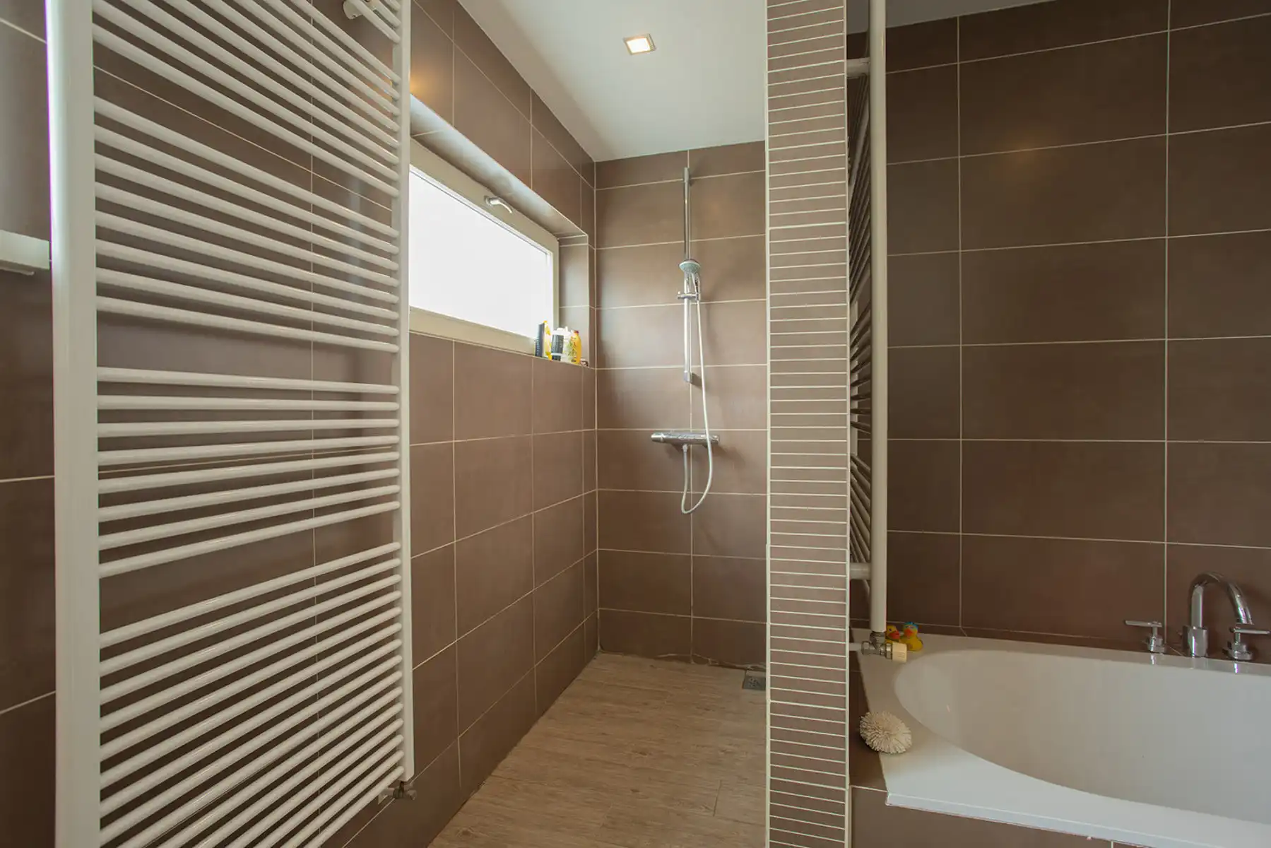 Instapklare laagbouwwoning met zonnige tuin en topligging foto 17