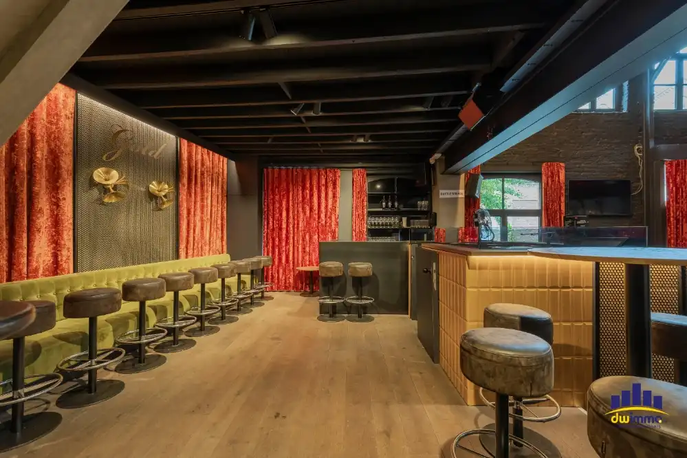 Overname stijlvolle bar met veel mogelijkheden voor spotprijs in historisch centrum Ieper foto 7