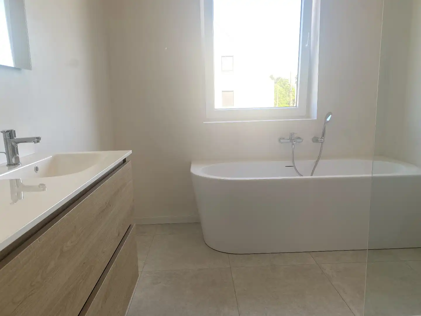Rustig gelegen, moderne, halfopen nieuwbouwwoning in Machelen (Zulte) foto 9