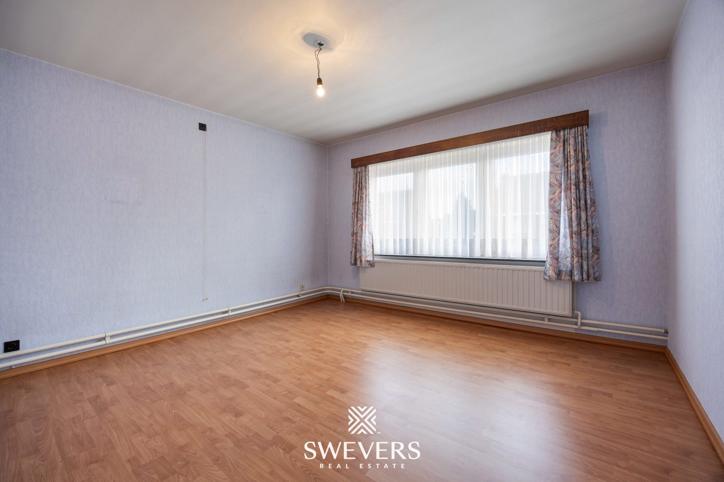 Te renoveren ruime gezinswoning met vijf slaapkamers en uitbreidingsmogelijkheden foto 21