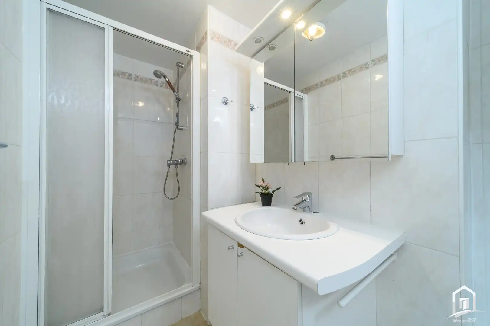 Gunstig gelegen appartement te Molenbeek. foto 21