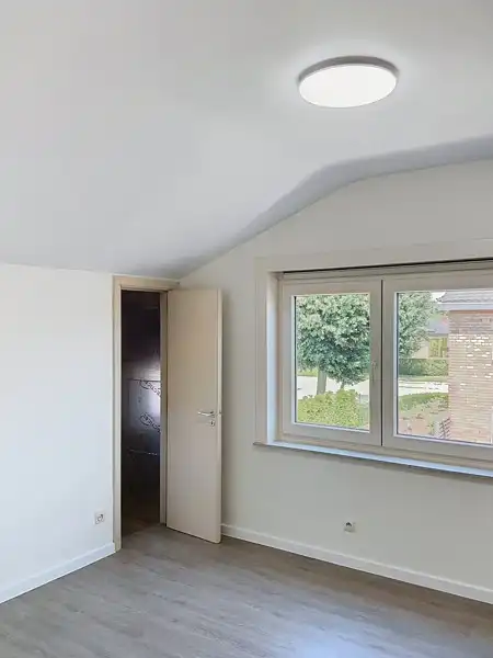 GERENOVEERDE WONING TE HUUR foto 18