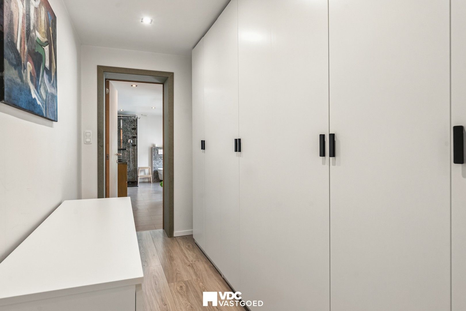 Energiezuinige woning met 5 slaapkamers, 20 zonnepanelen, garage en zuidgerichte tuin aan natuurreservaat Kevie foto 16