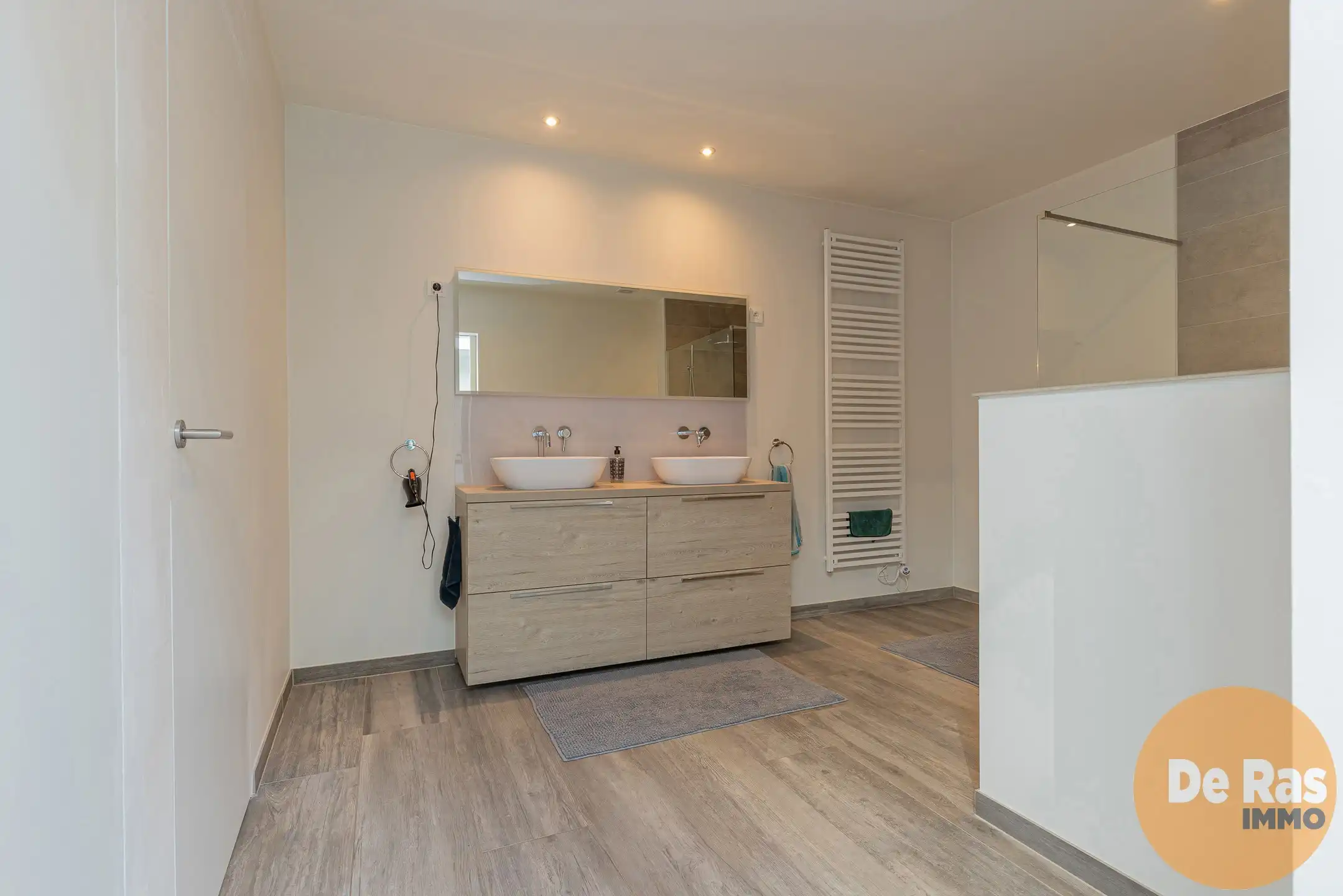 ERWETEGEM - Karaktervolle woning voorzien van alle comfort foto 9