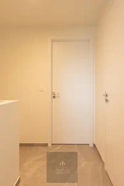 Instapklaar recent luxueus duplex-appartement met 2 terrassen in residentie Lectus IX. foto 33