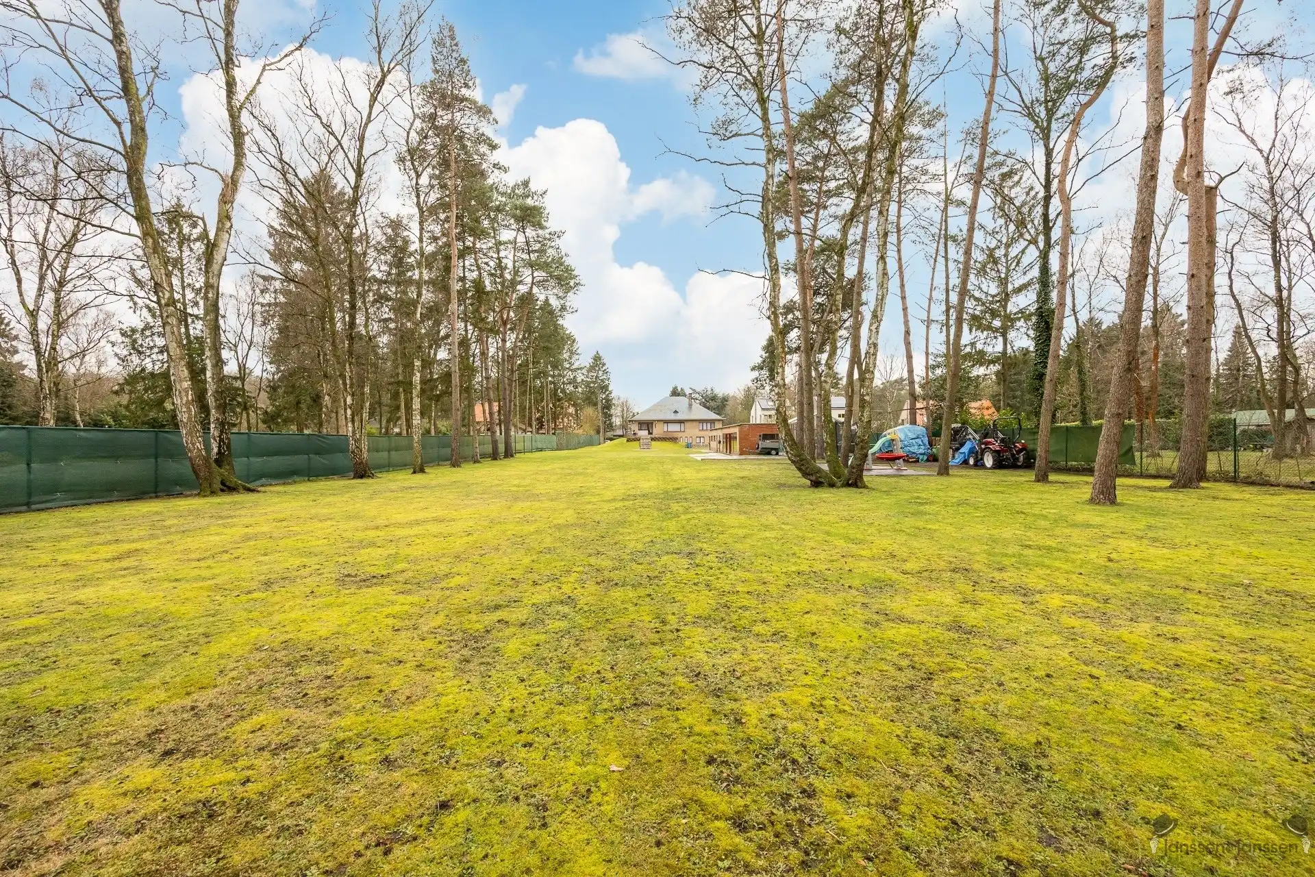 Villa met eindeloze mogelijkheden op 6270 m² grond foto 24