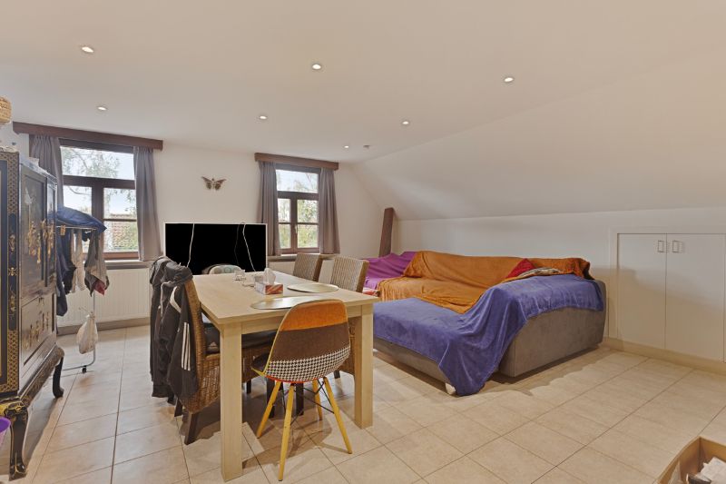 Charmante woning met garage, 2 slpk, te koop in de Meersestraat, Kluisbergen foto 3