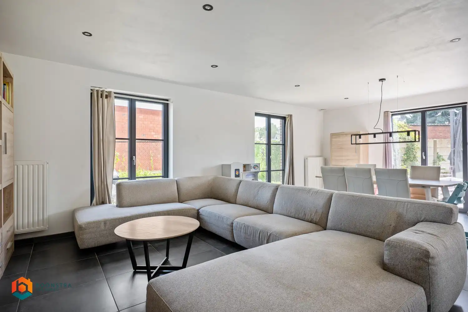 Energiezuinige villa met praktijkruimte en 4 slpkrs foto 6