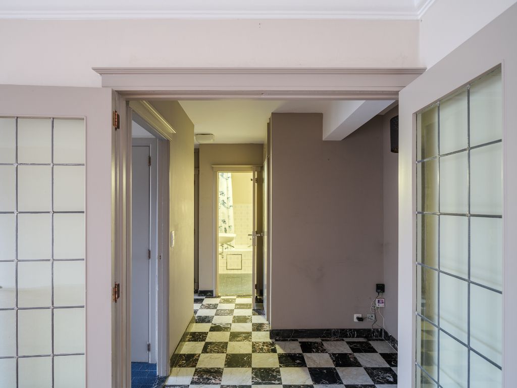 Lichtrijk 1-slaapkamer appartement met zicht op het water foto 10