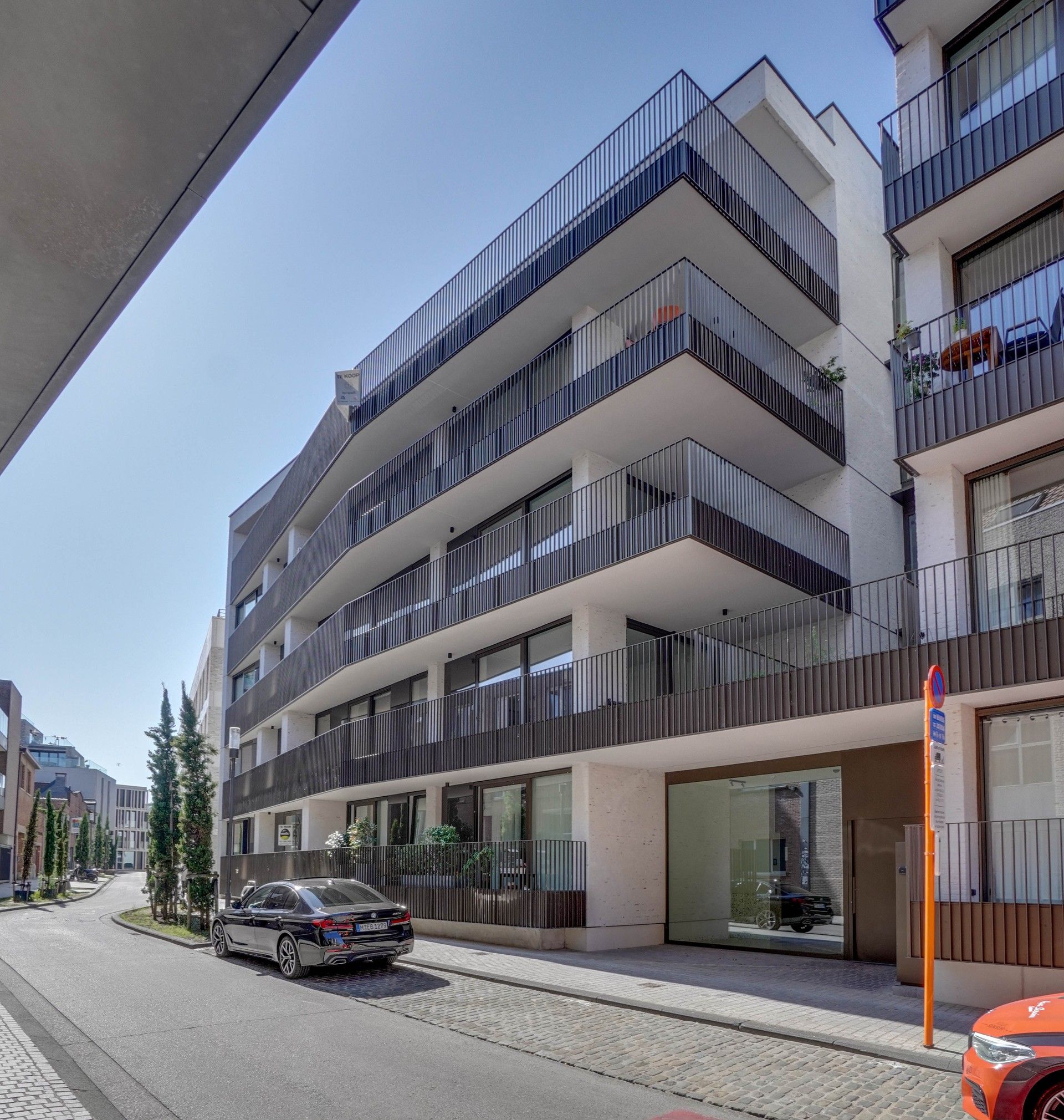 Trendy 2 slaapkamer appartement met prachtig terras en gemeenschappelijke binnentuin in hartje Hasselt. foto 16