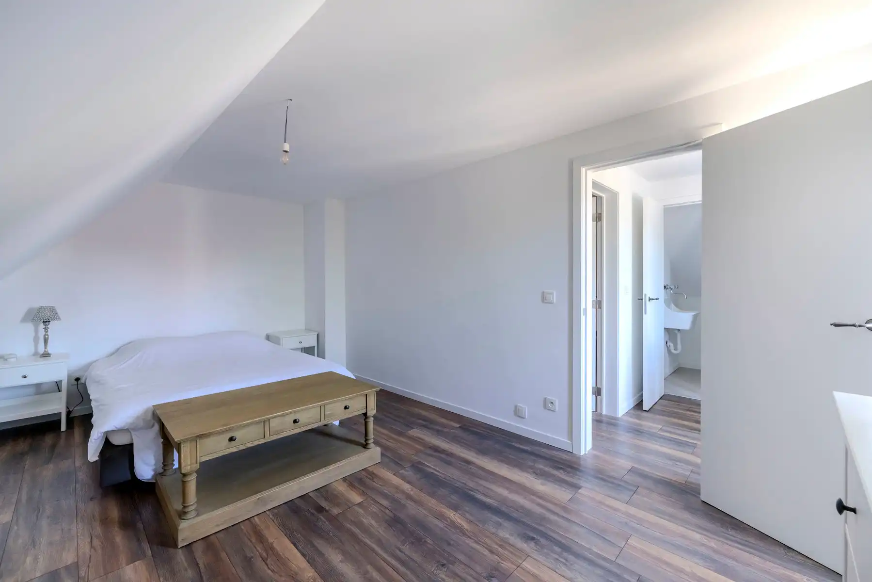 Gerenoveerde, energiezuinige woning met 3/4 slpks op 445m² foto 18