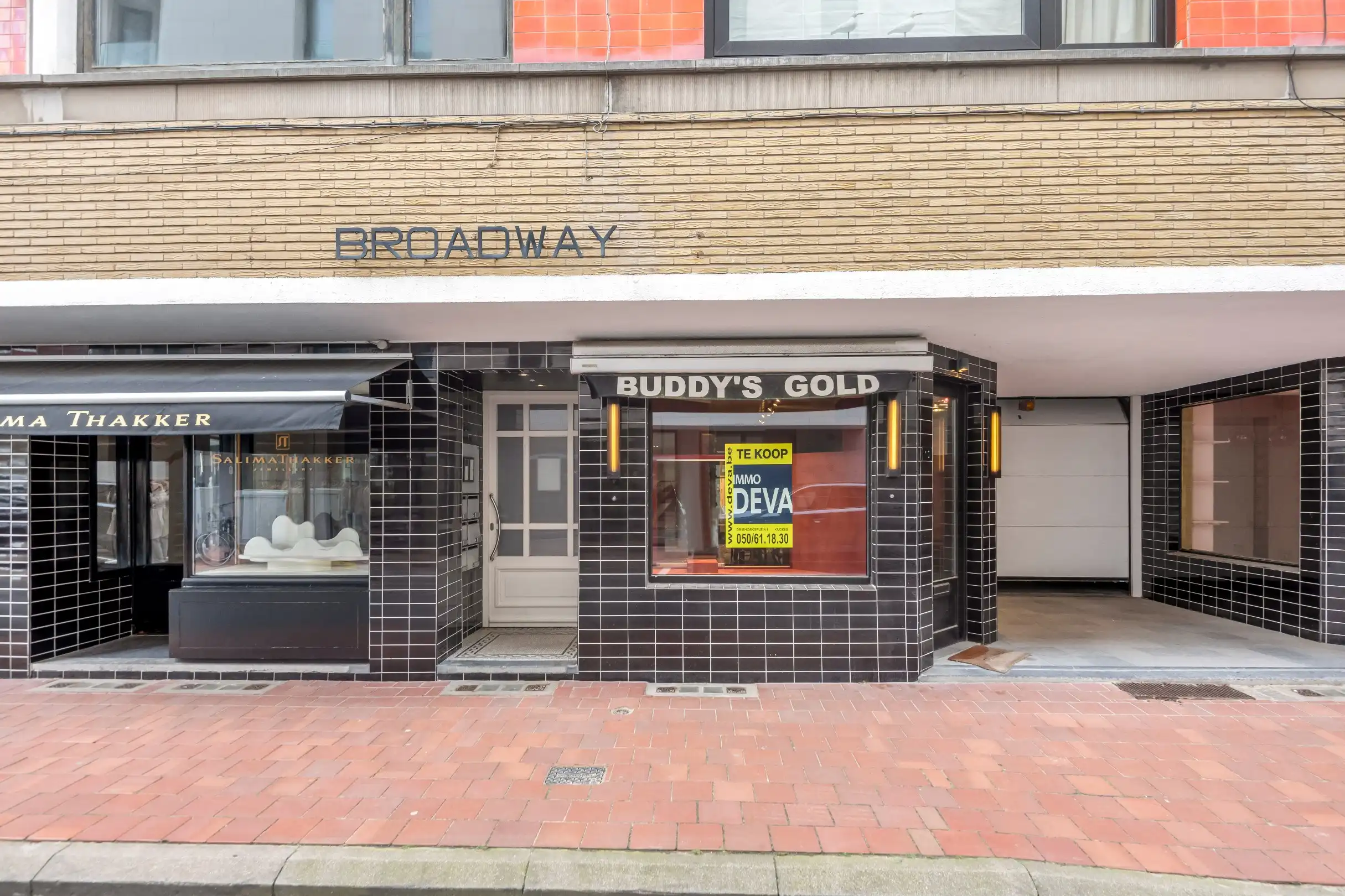 Zeer goed gelegen handelspand  nabij het Driehoeksplein en de Zeedijk. foto 2