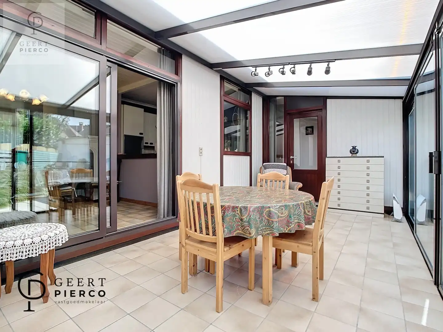 leuke bungalow met 3 slaapkamers in hartje Landen foto 25