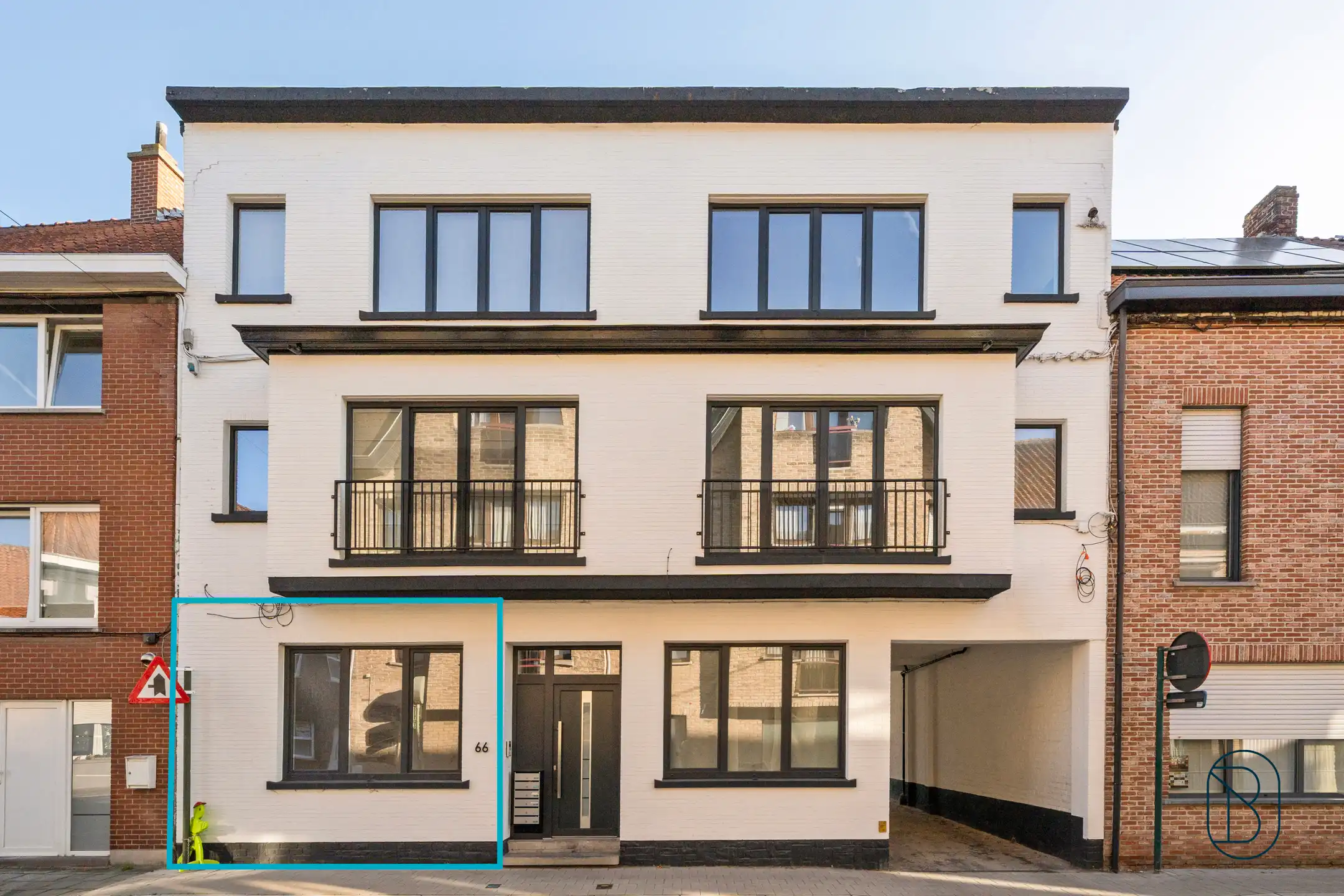 Gerenoveerd appartement met stadstuin en garage in Wevelgem foto 14