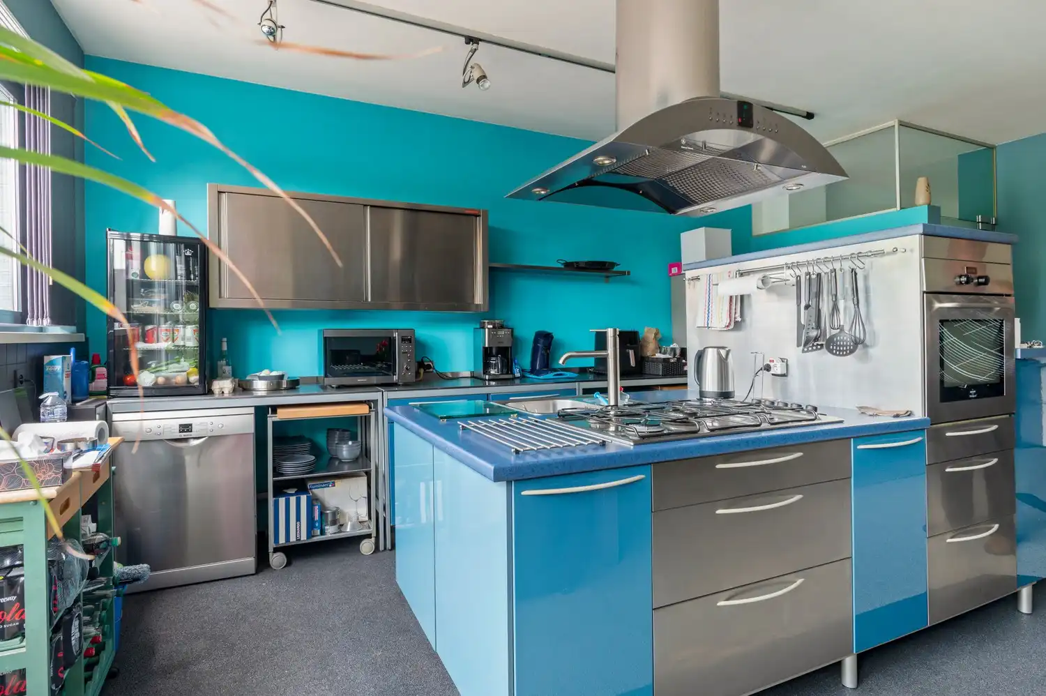 Woning met magazijn (130 m²)  op centrale locatie te Wommelgem foto 9