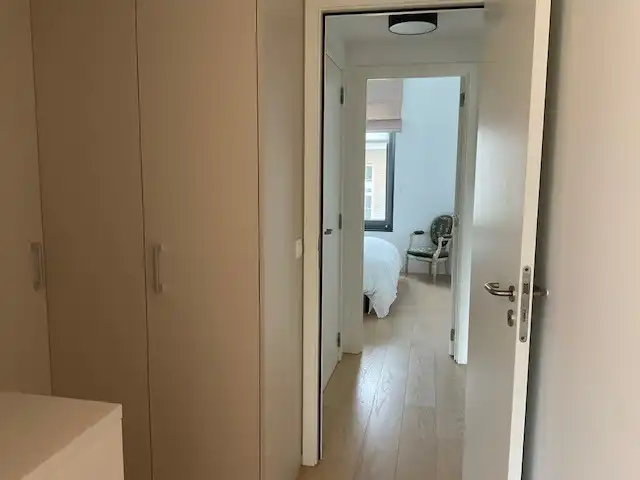 TE HUUR – Prachtig 2-slaapkamerappartement met ruim terras in Oudergem, nabij Brussel foto 16