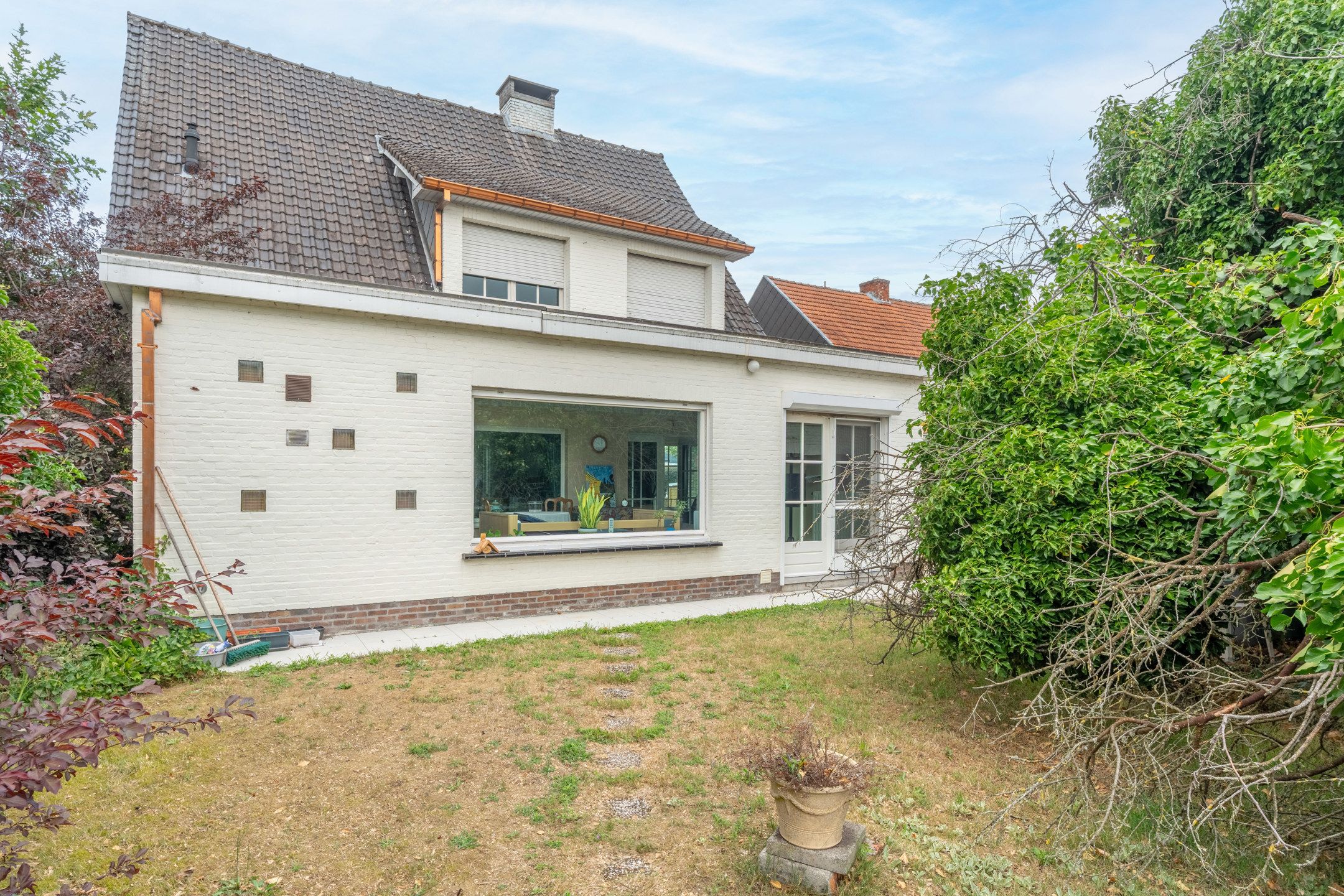 Te renoveren gezinswoning (196m²) op perceel van 1.943m². foto 26