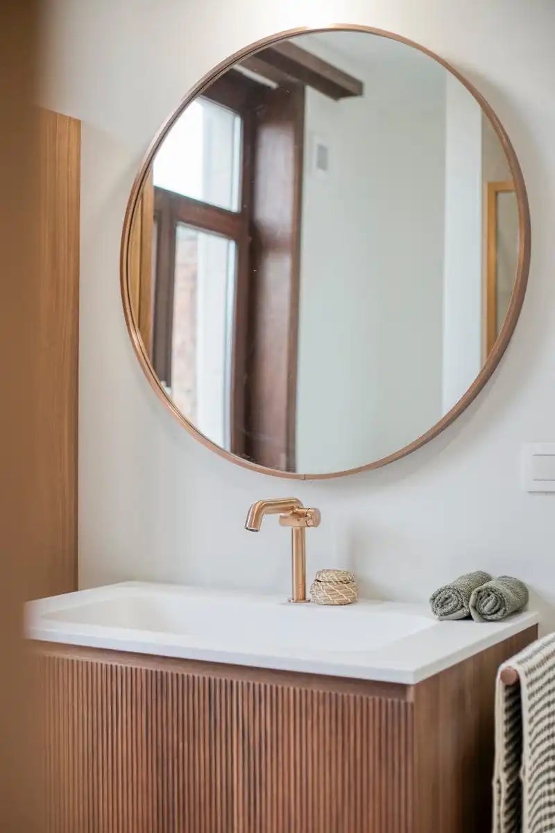  Prachtig vernieuwde woning te koop in centrum Kortrijk foto 10
