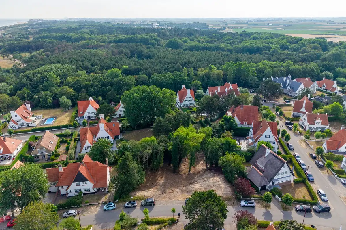 Bouwgrond met goedgekeurde bouwvergunning in de Concessie foto 2