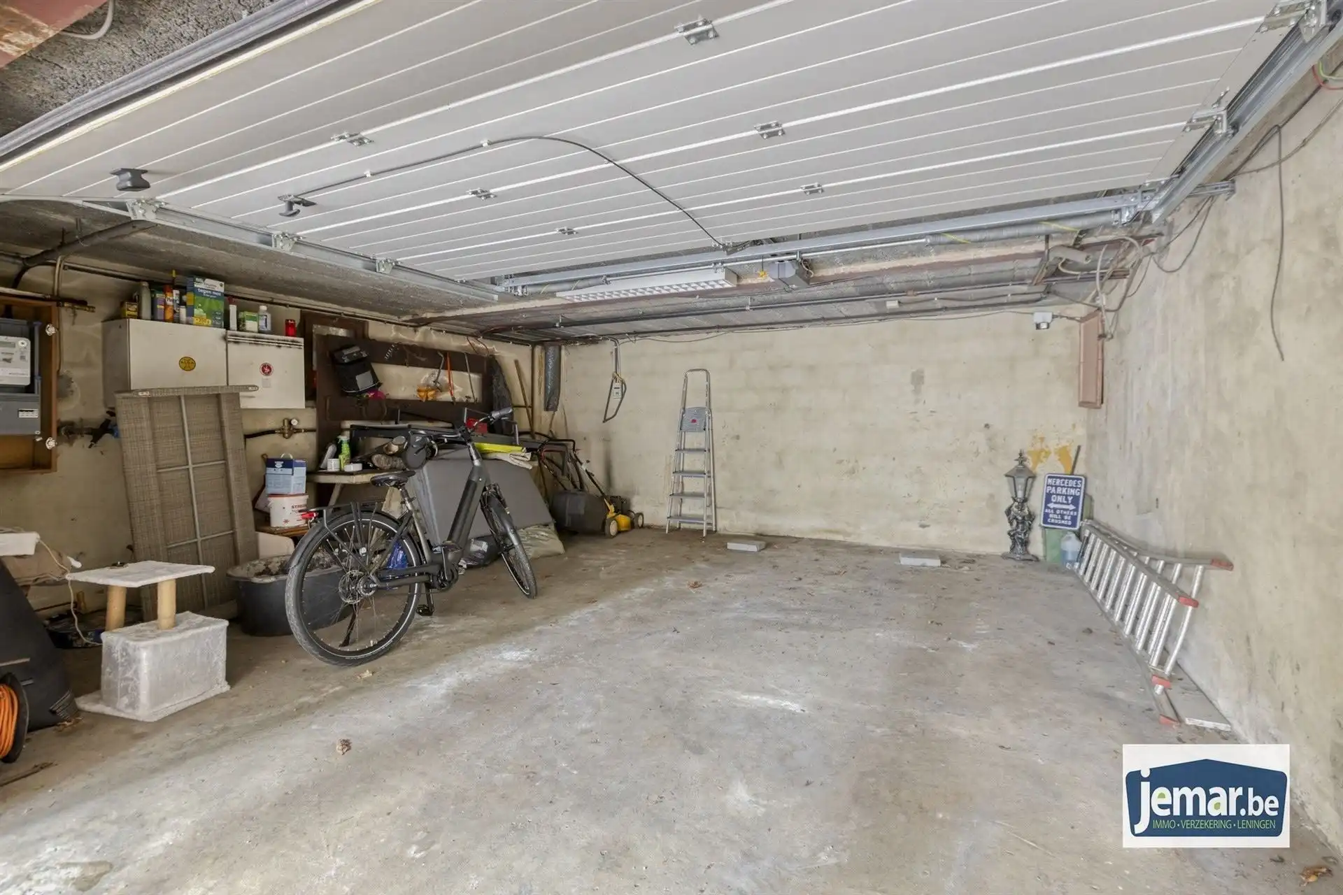 Vrijstaande villa van 306 m² op 17a95ca, gelegen vlak bij Connecterra, de toegangspoort tot het Nationaal Park Hoge Kempen, en op wandelafstand van Maasmechelen Village! foto 23