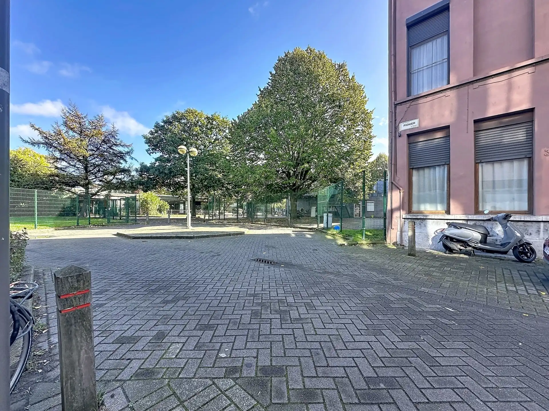 Woning met 4 slp, garage en 2 badkamers in antwerpen foto 16