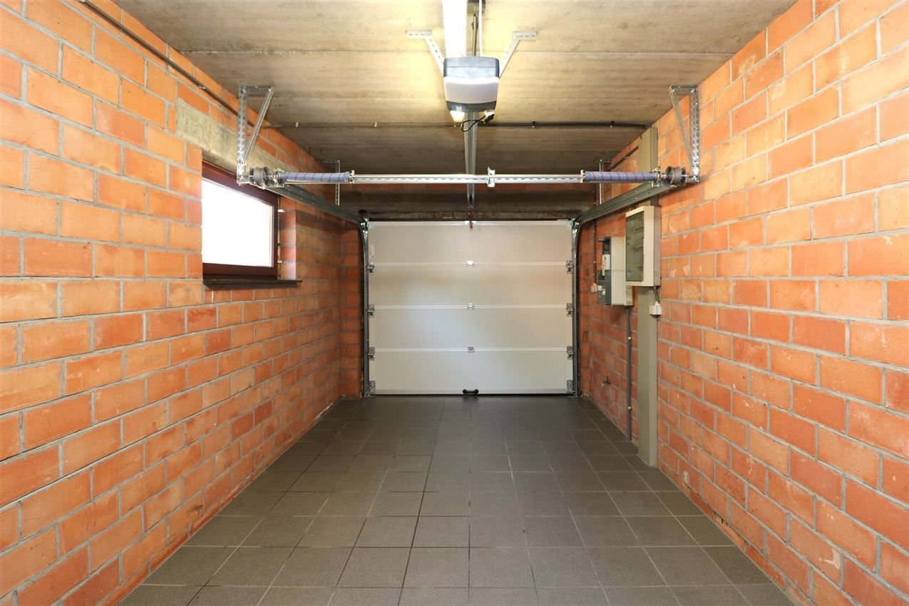 Label c, mooi gelegen landhuis, zonnige leefruimte foto 40